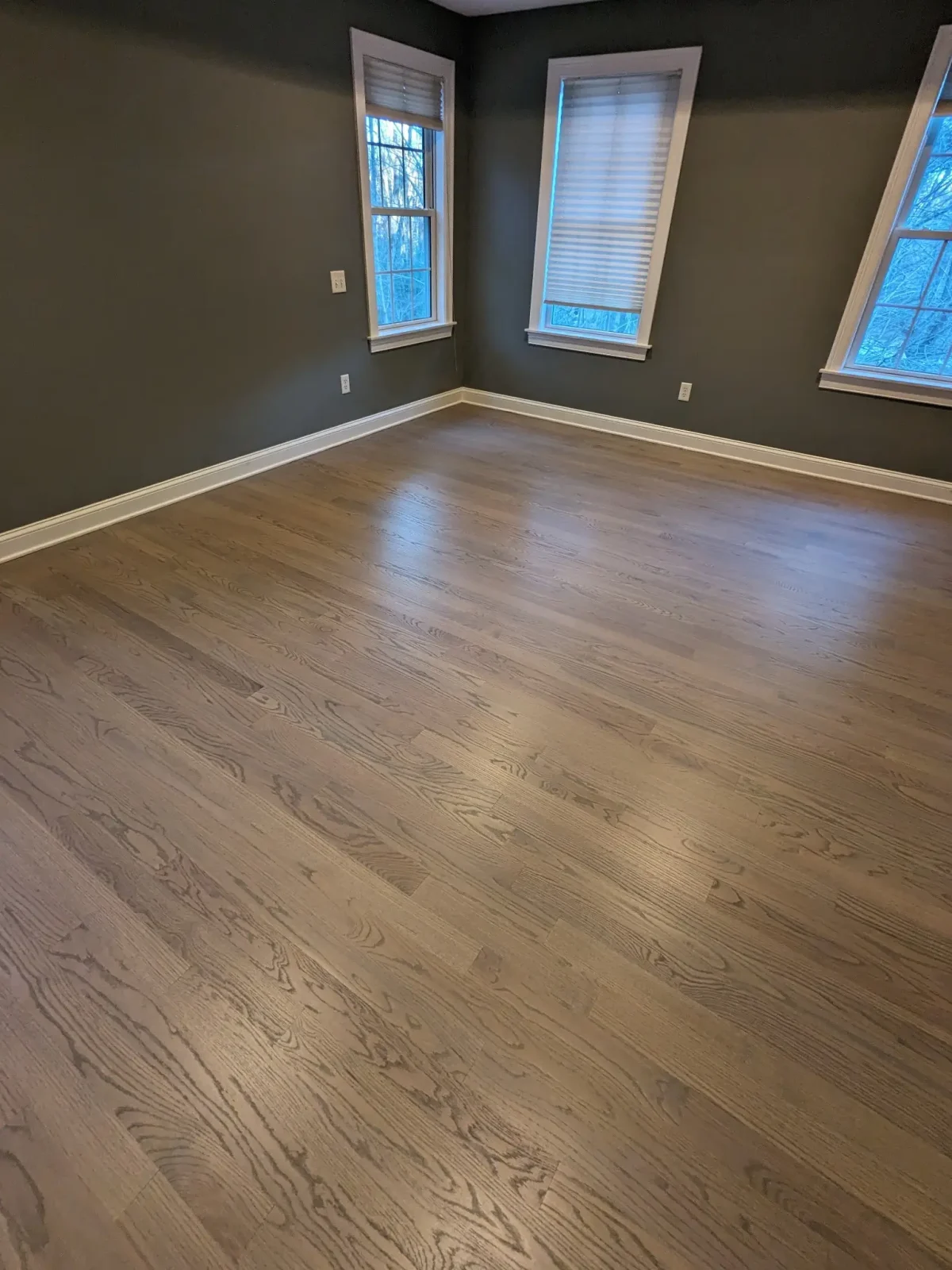 hardwood-floor-refinishing-project-10