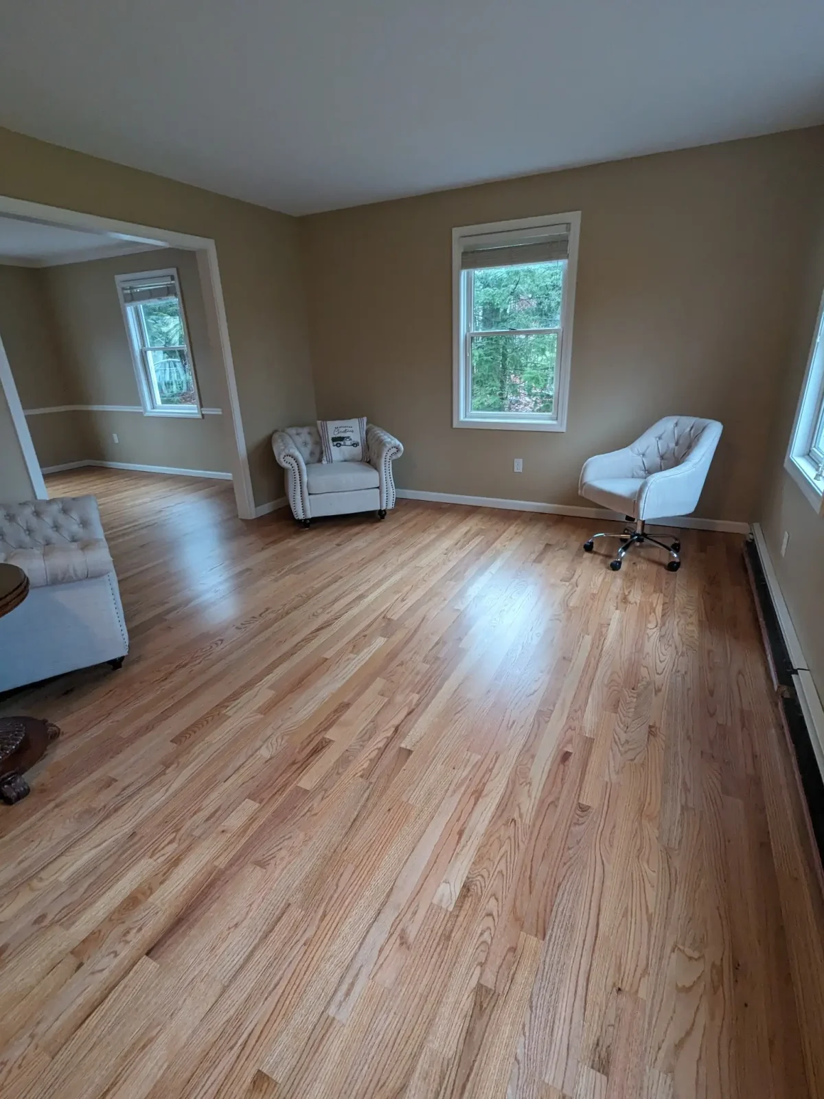 hardwood-floor-refinishing-project-11