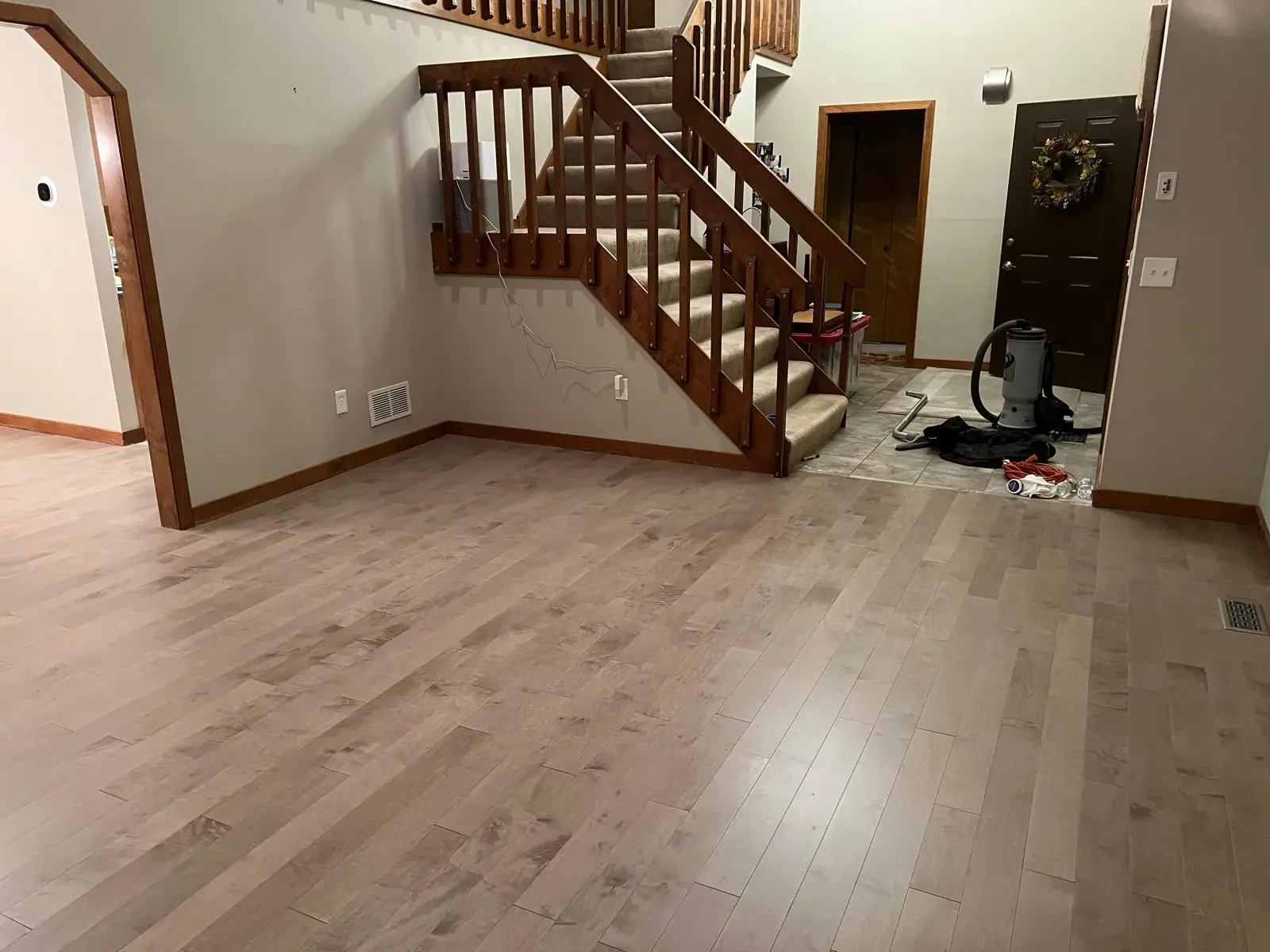 hardwood-flooring-installation-03