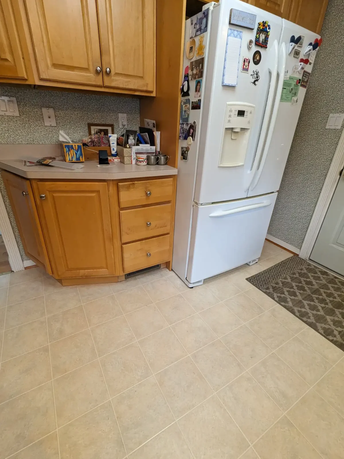 kitchen-flooring-wide-view