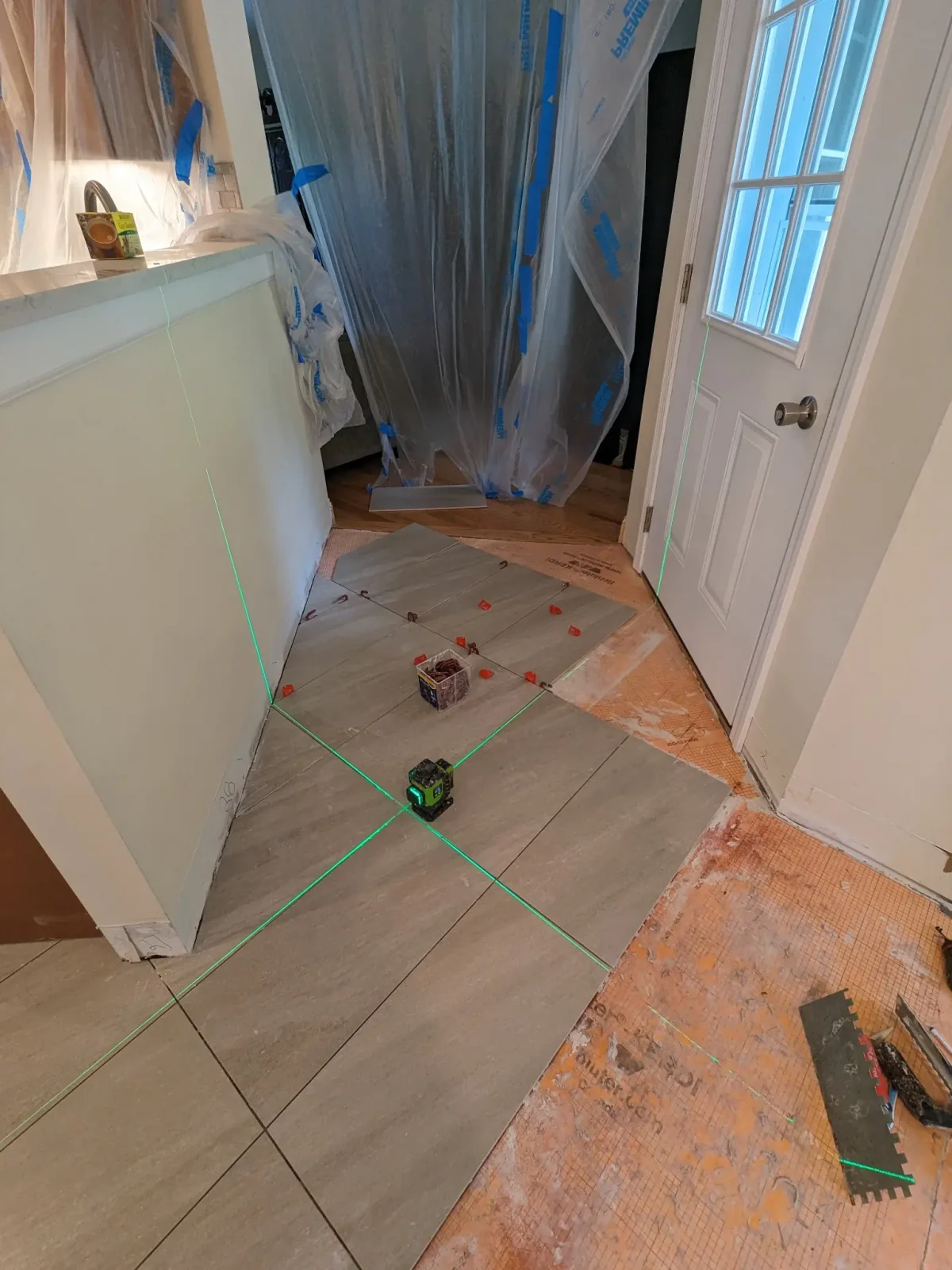 tile-layout-laser-level-installation